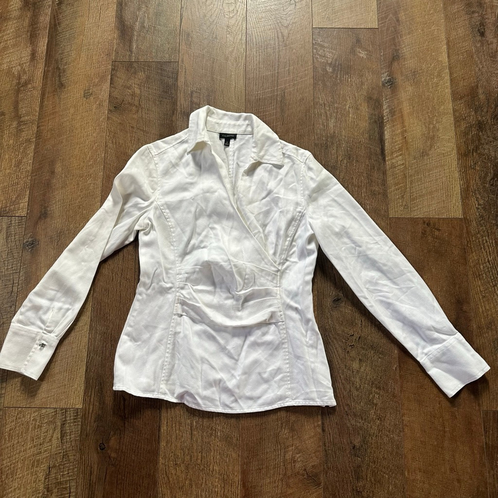 Women's Talbots White Herringbone Wrap Blouse Size 2 - Picture 2 of 9